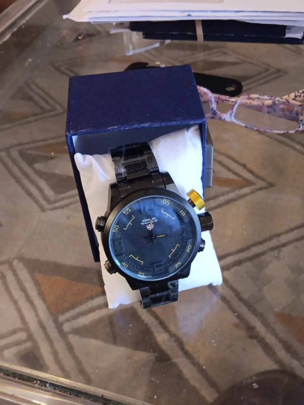 Men's Black Metal Bracelet Watch - Stylish Black Dial
